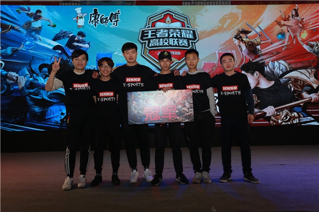 补球员进行 补球员进行