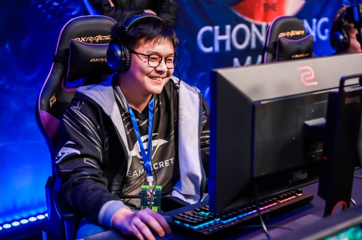 甲屡获殊荣 甲屡获殊荣