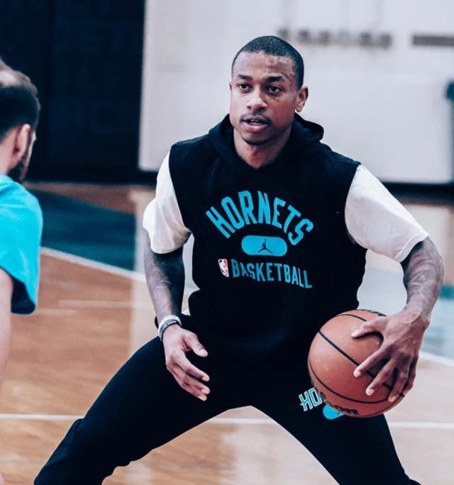 队中聚集了 队中聚集了