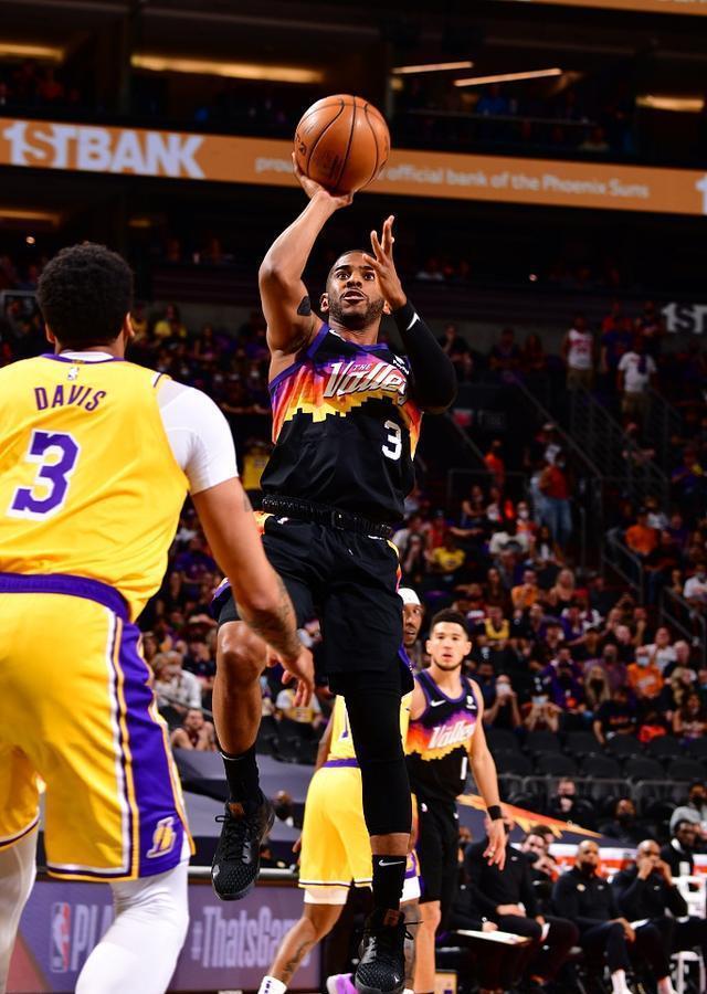 由于国际比 由于国际比