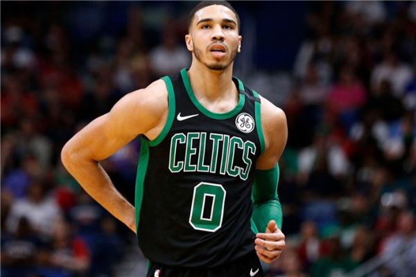 尽管年纪不 尽管年纪不