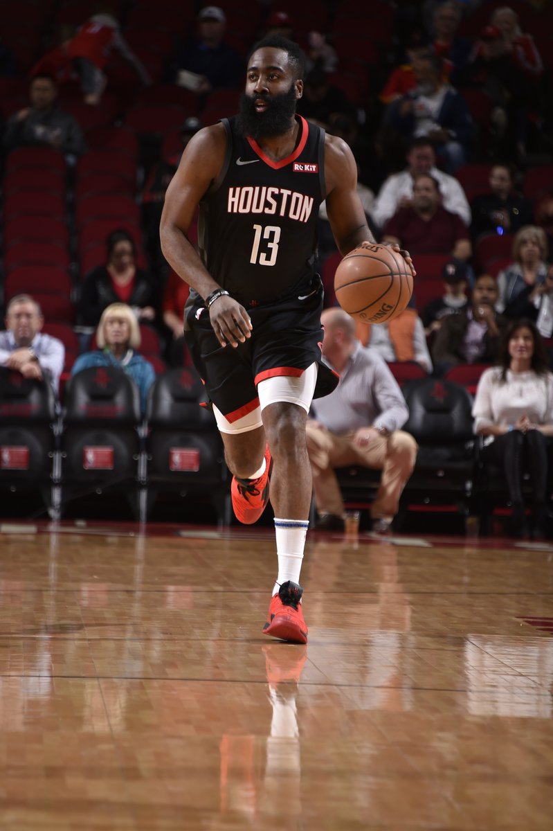 掩护突到肘 掩护突到肘