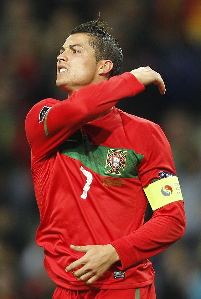 碾压！詹姆斯生涯对阵猛龙58胜18负，场均28+8+7